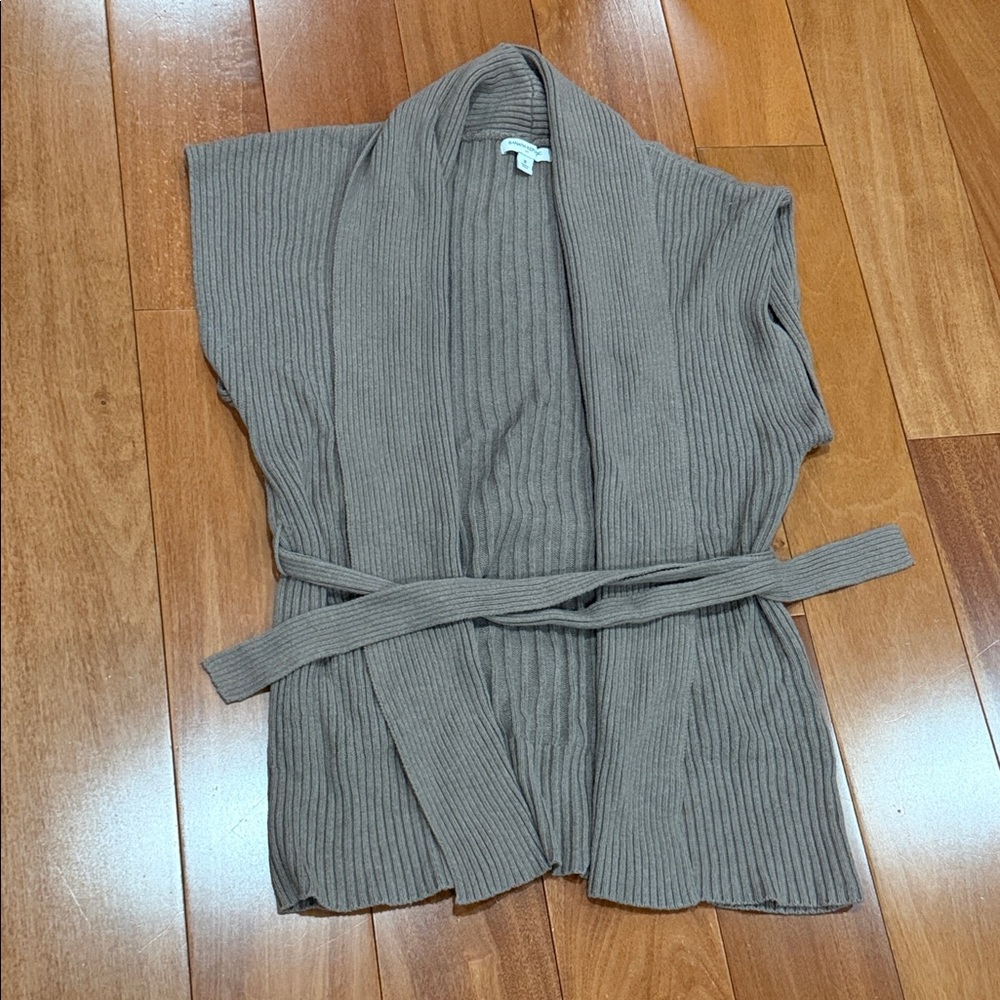 Banana Republic Taupe Ribbed Opened Cardigan Sweater Vest Size M